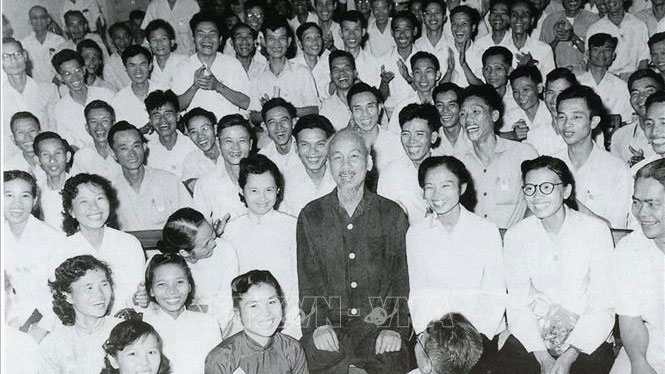 Chủ tịch Hồ Chí Minh và những tư tưởng "soi đường" về văn hóa
