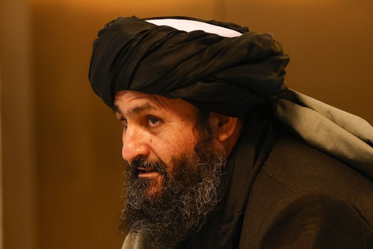 Quyền Thủ tướng của Taliban đổ lỗi cho chính quyền cũ
