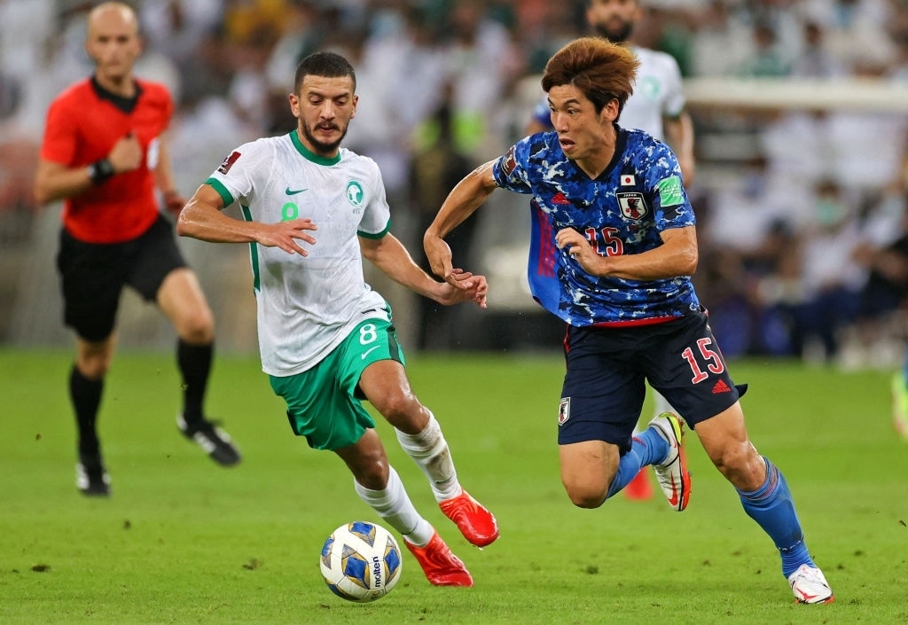 Cầu thủ Saudi Arabia: Không có gì để phàn nàn về mặt sân ở Hà Nội