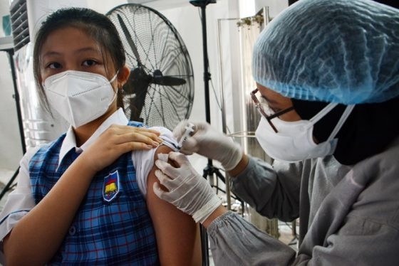 Indonesia sẽ tiêm vaccine Covid-19 cho trẻ từ 5-11 tuổi vào năm 2022