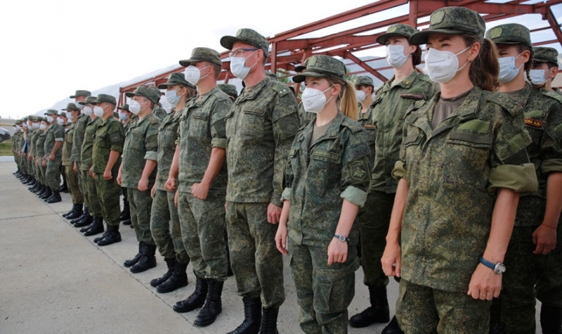 Bộ Quốc phòng Nga điều động bác sỹ quân y chống dịch Covid-19