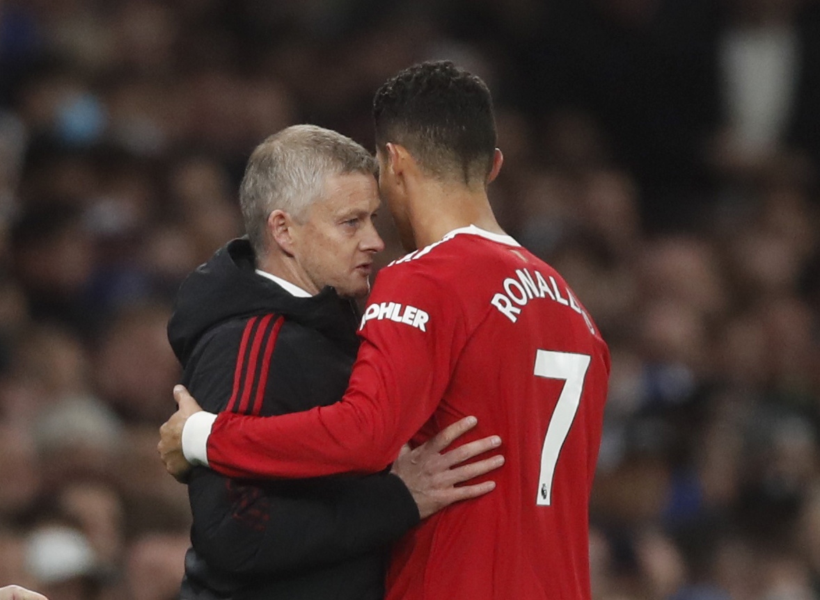 MU đại chiến Man City: Ronaldo cứu HLV Solskjaer và hơn thế nữa