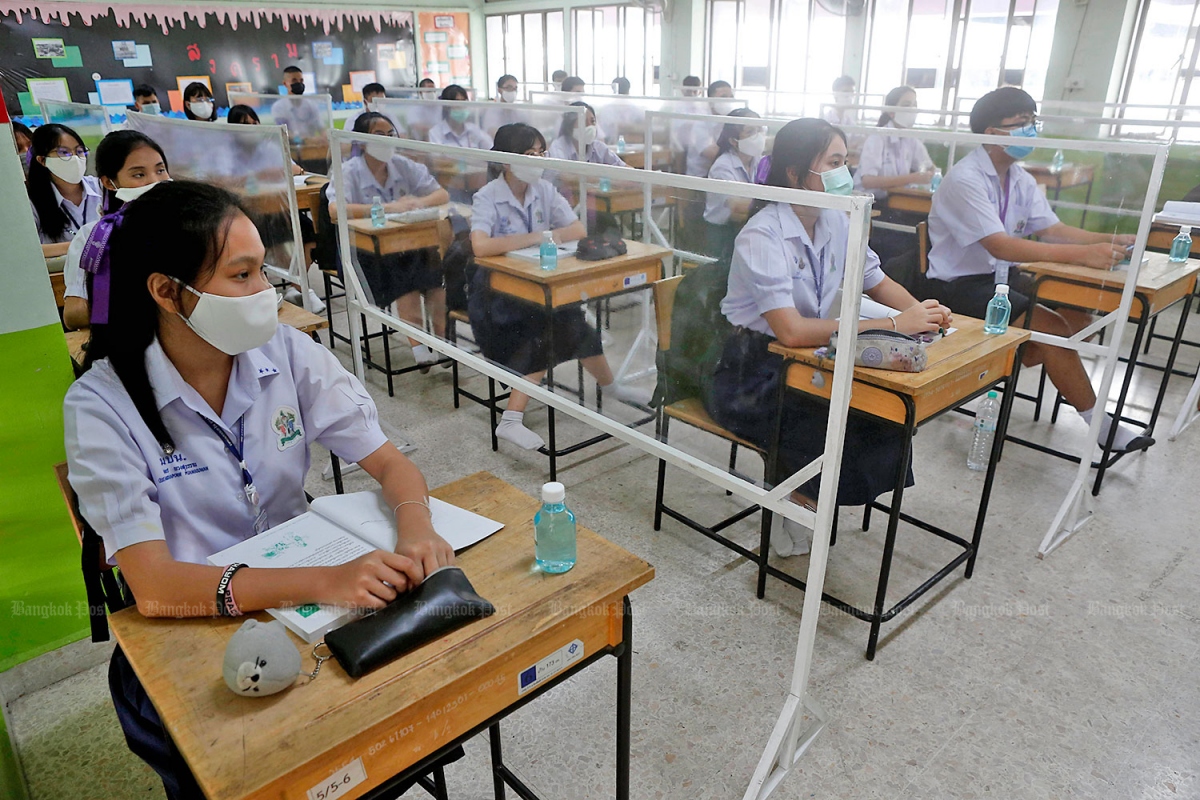 Thái Lan mở lại 1/3 số trường học