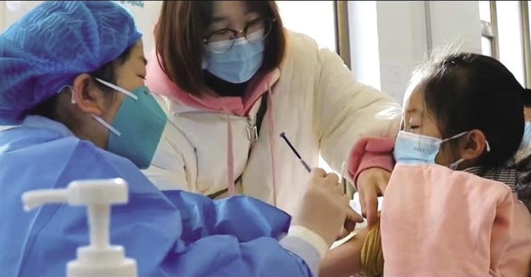 Nghiên cứu của Trung Quốc: Trẻ vị thành niên cần tiêm liều vaccine Covid-19 tăng cường