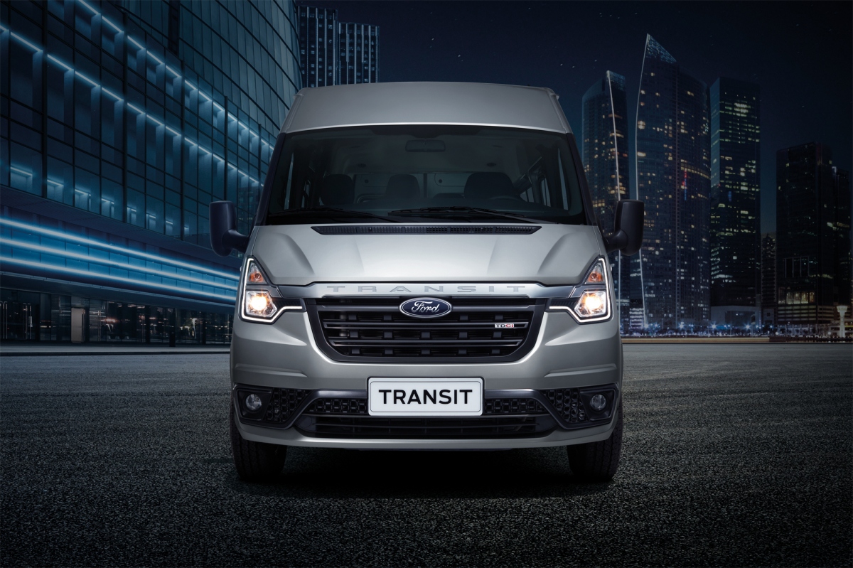 Ford Transit 2022 ra mắt, giá 845 triệu đồng