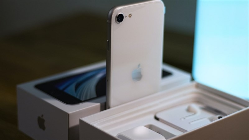 iPhone SE 5G sắp ra mắt kỳ vọng thu hút hơn tỷ người dùng Android