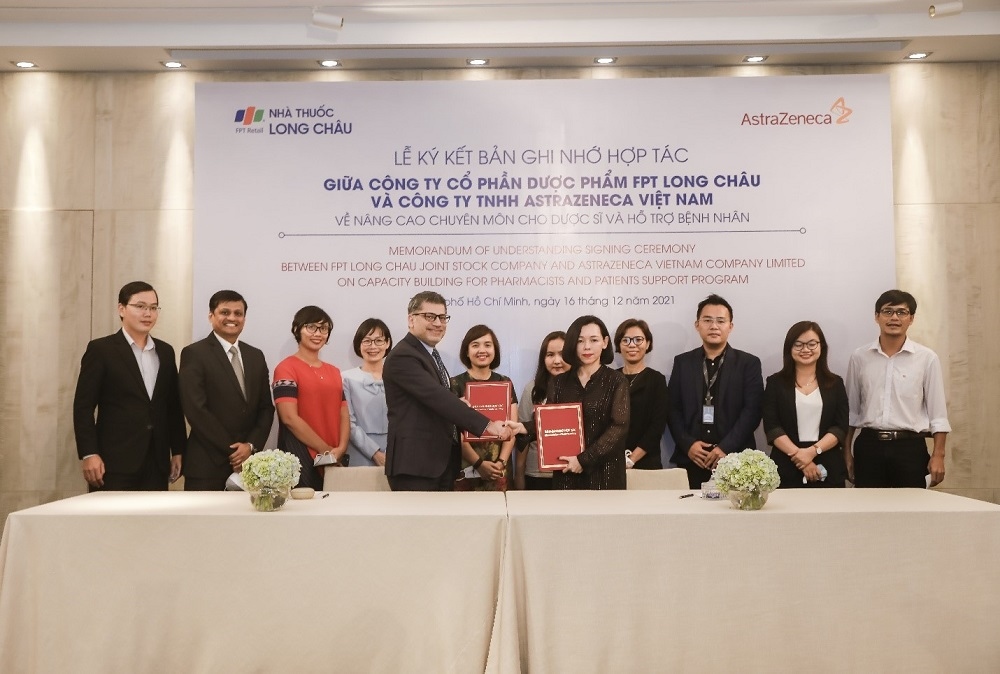 FPT Long Châu hợp tác cùng AstraZeneca hỗ trợ Việt Nam phát triển ngành dược phẩm
