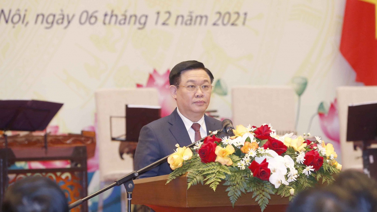 Chủ tịch Quốc hội Vương Đình Huệ chủ trì chiêu đãi Chủ tịch Quốc hội Lào