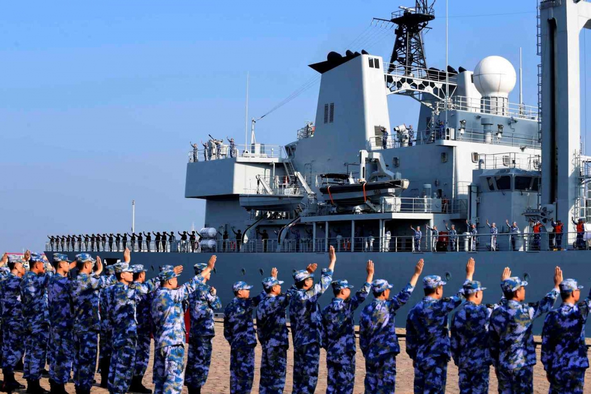 Sức mạnh của hải quân Trung Quốc đang phát triển với tốc độ "bùng nổ"