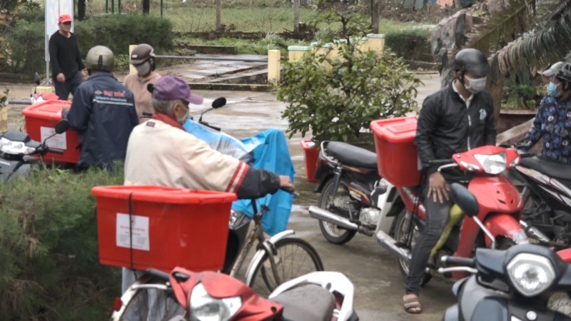 Hội Chữ thập đỏ Phú Yên hỗ trợ các gia đình bị thiệt hại sau mưa lũ