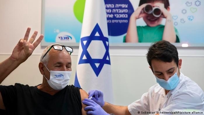 Israel trở thành quốc gia đầu tiên trên thế giới tiêm mũi thứ 4 cho người dân