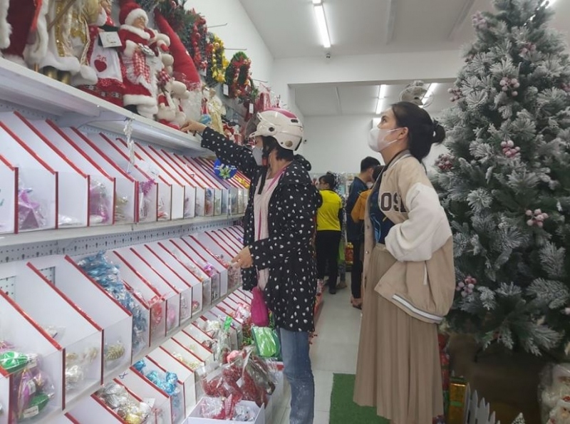 Thị trường hàng trang trí Noel tại Đà Nẵng vắng vẻ, ảm đạm