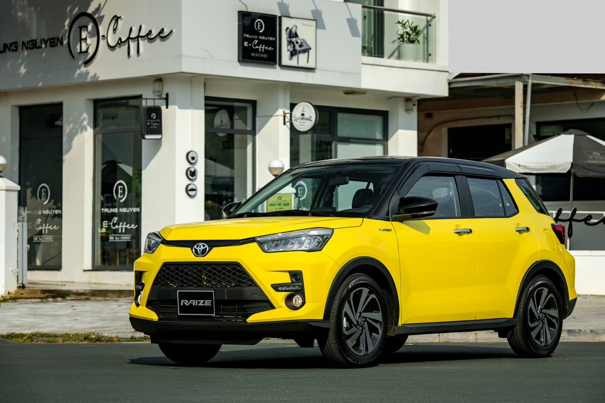Toyota Raize đã về đại lý, sẵn sàng giao xe cho khách hàng