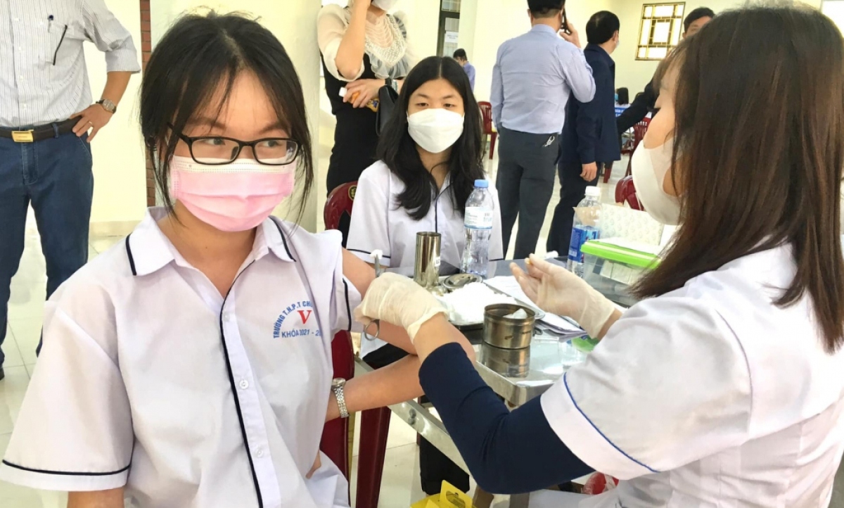 Ngày thứ 2 Thanh Hóa triển khai tiêm vaccine phòng Covid-19 cho trẻ em