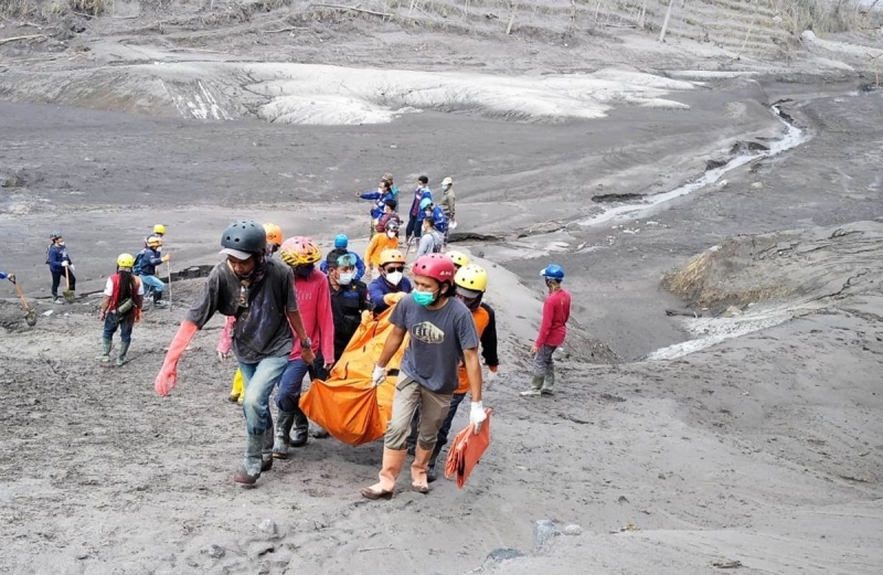 Nạn nhân thiệt mạng do núi lửa Semeru phun trào tăng lên 34 người