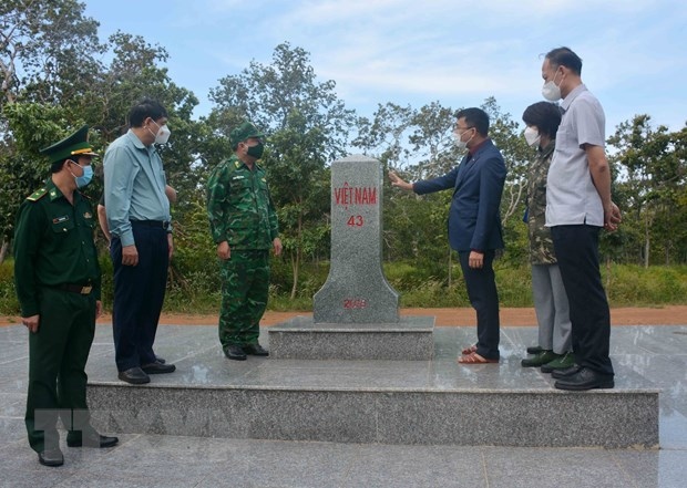 Xây dựng đường biên giới Việt Nam-Campuchia hòa bình, hữu nghị