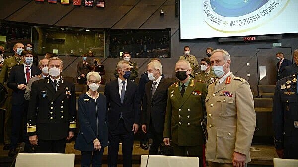 Dấu hiệu giảm căng thẳng từ cuộc họp của Hội đồng Nga-NATO