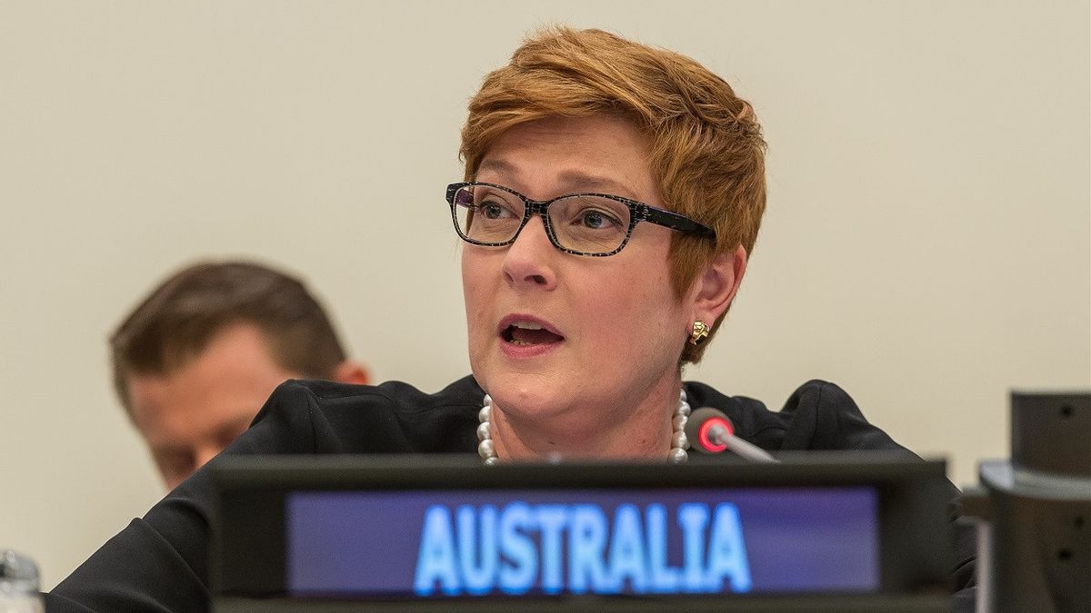 Australia khuyến cáo công dân rời khỏi Ukraine ngay lập tức