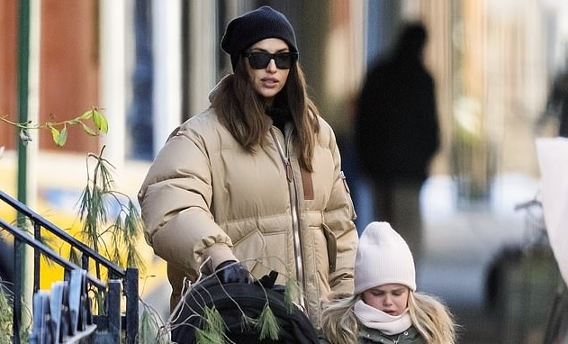 "Chân dài" Irina Shayk xinh đẹp đi chơi cùng con gái cưng trong tiết trời giá lạnh