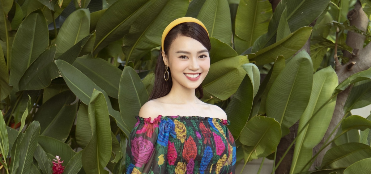 Loạt sao Việt diện áo dài vi vu trên đất Mỹ