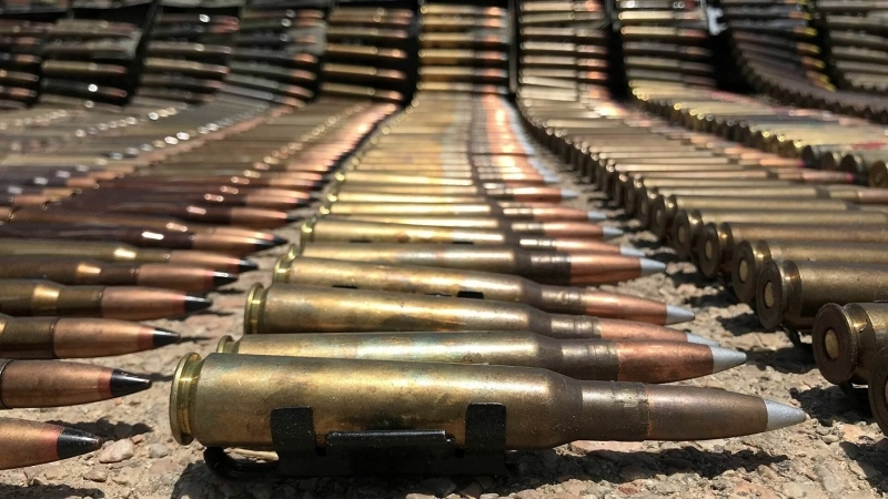 Séc sẽ tặng 4.000 quả đạn pháo cho Ukraine