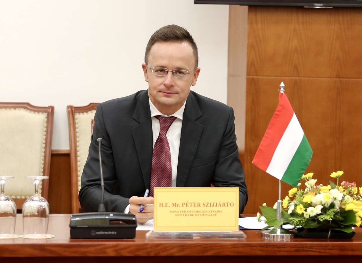 Hungary không có kế hoạch sơ tán nhân viên ngoại giao khỏi Ukraine