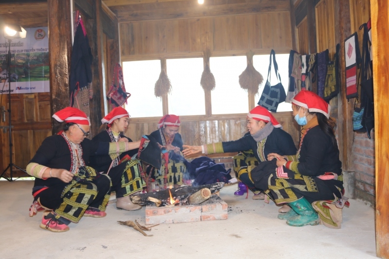Phong tục đón Tết cổ truyền của người Dao đỏ Lào Cai