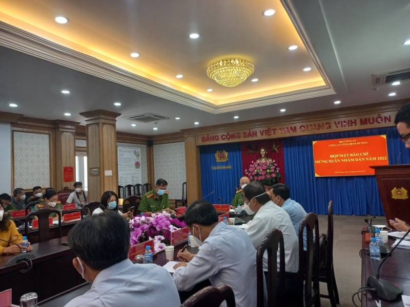 Công an tỉnh Bình Dương tiếp nhận 6 đơn tố giác bà Nguyễn Phương Hằng