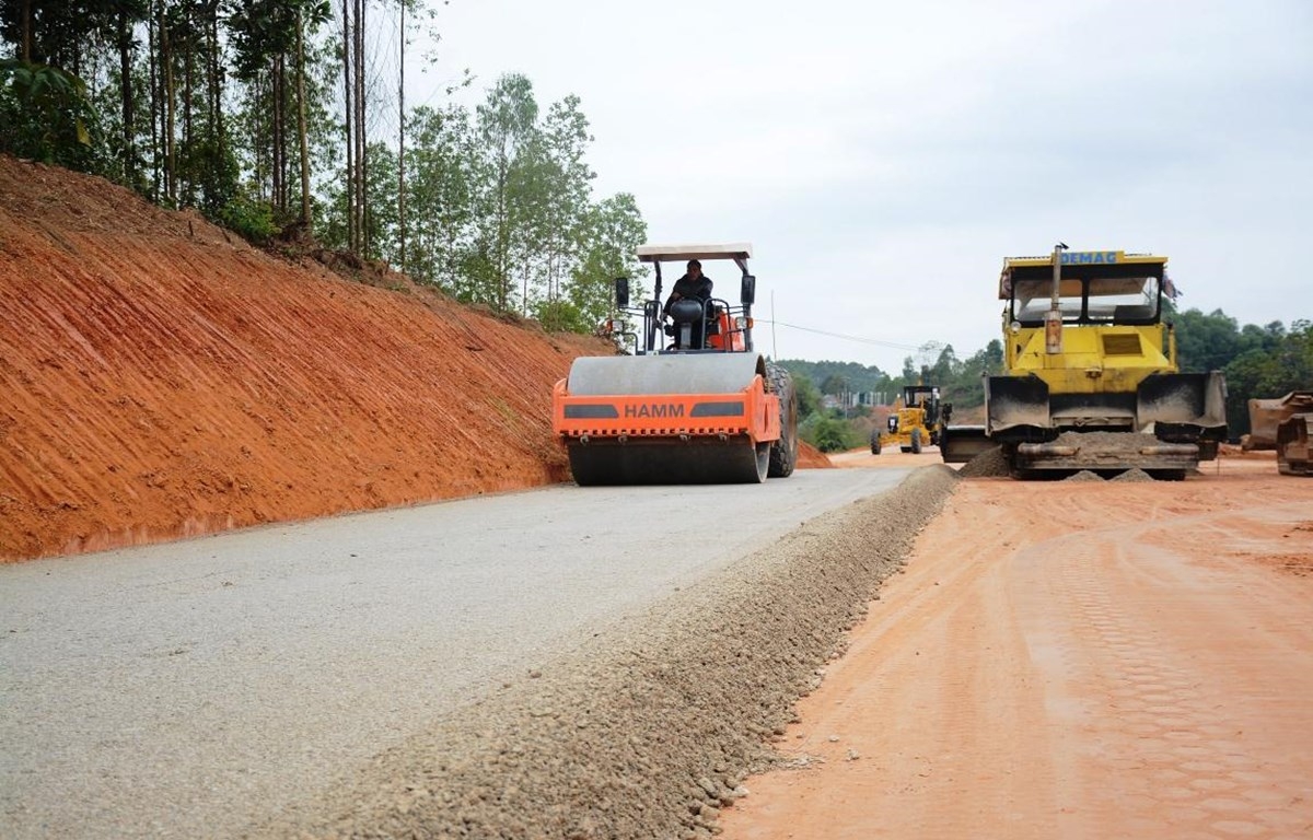 Cao tốc Đà Nẵng-Quảng Ngãi là bài học “xương máu” để thi công cao tốc Bắc Nam