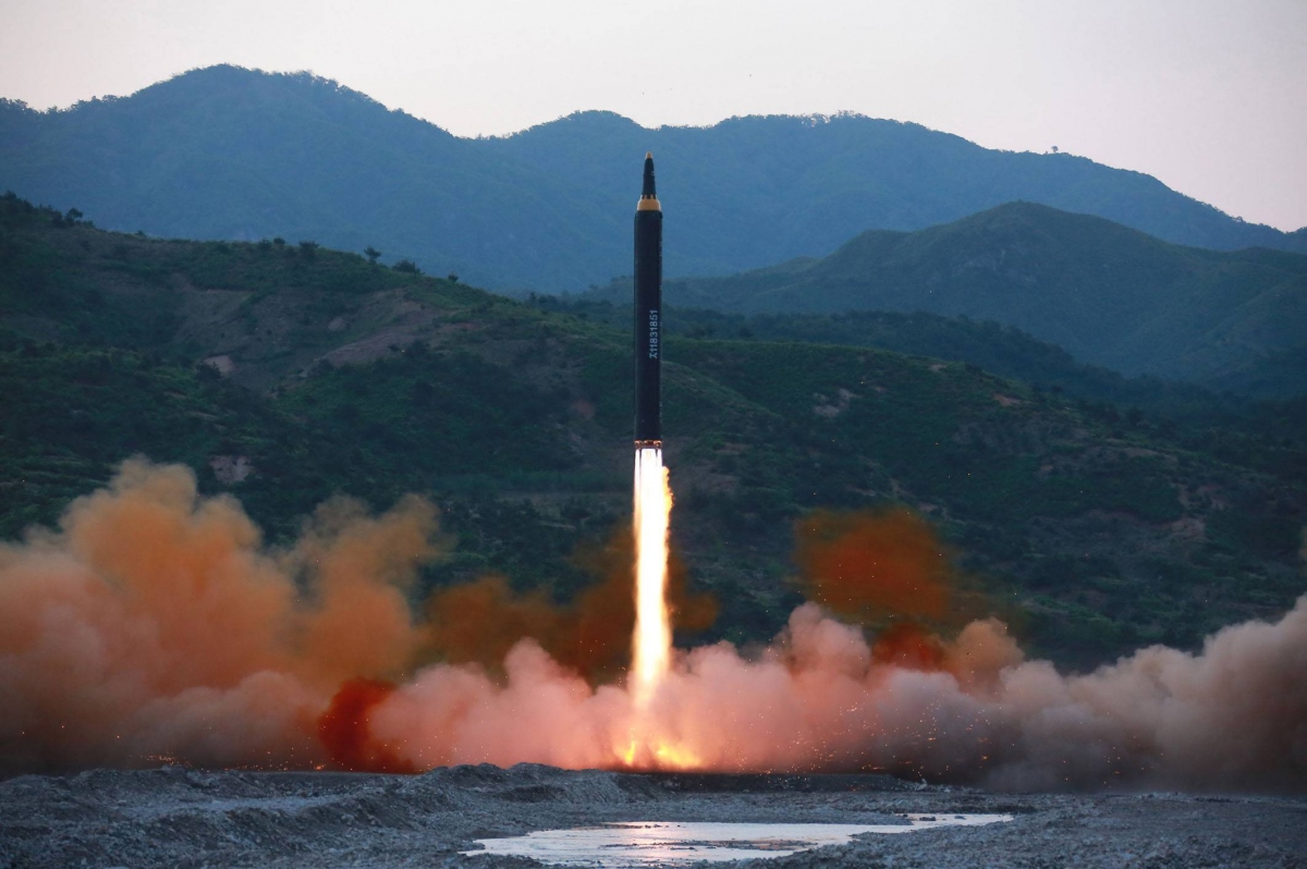 Triều Tiên xác nhận thử tên lửa đạn đạo Hwasong-12