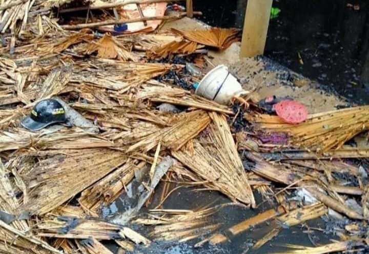 Hỏa hoạn nghiêm trọng, một hộ nghèo ở Yên Bái mất nhà giáp Tết