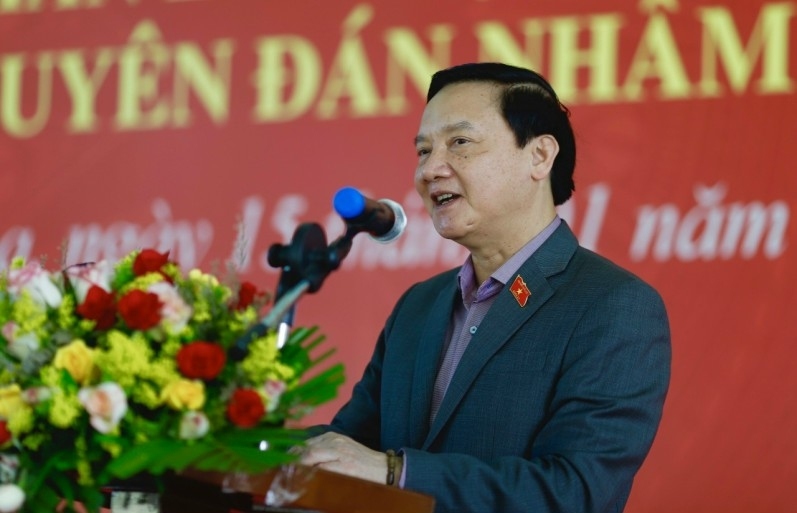 Phó Chủ tịch Quốc hội Nguyễn Khắc Định thăm đồng bào có hoàn cảnh khó khăn ở Khánh Hòa