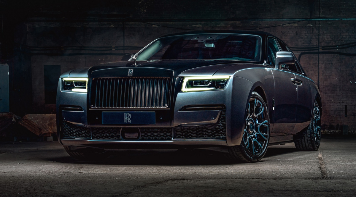 Cận cảnh Rolls-Royce Ghost Black Badge giá hơn 30 tỷ tại Việt Nam