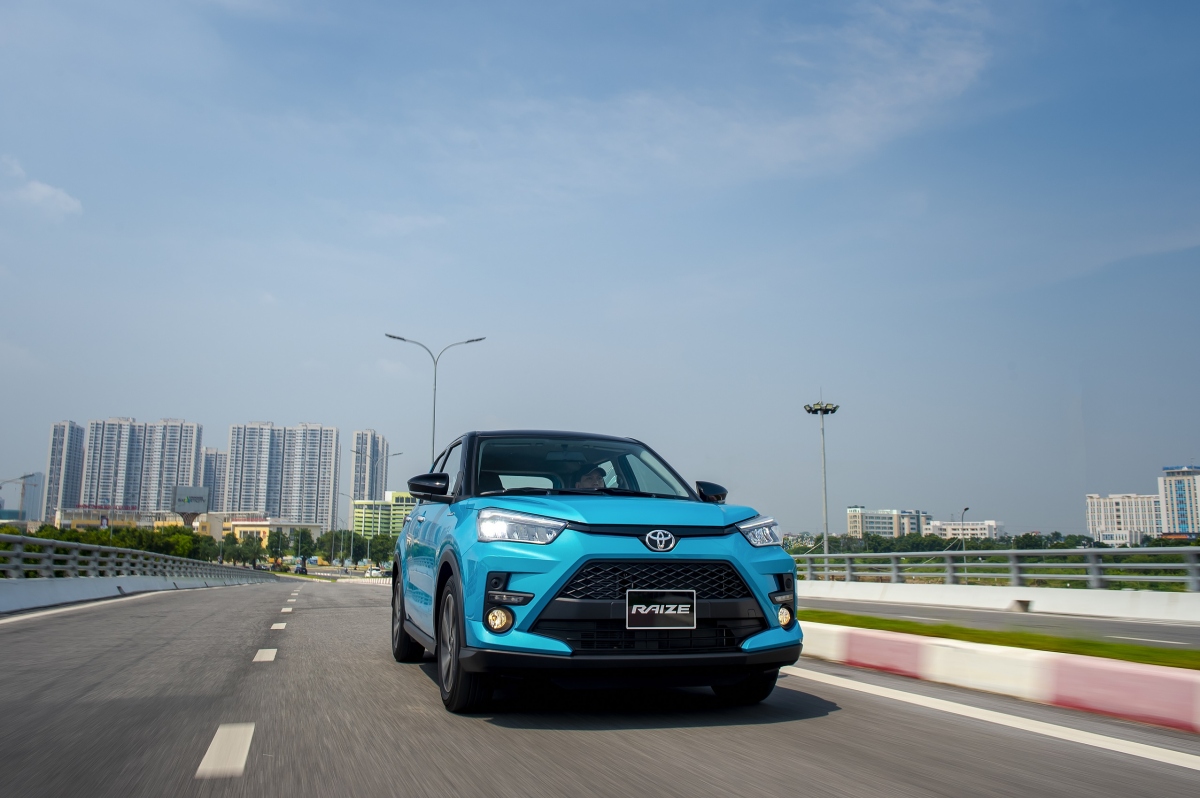 Toyota Việt Nam đạt kết quả kinh doanh ấn tượng, trở thành hãng xe bán chạy nhất năm 2021