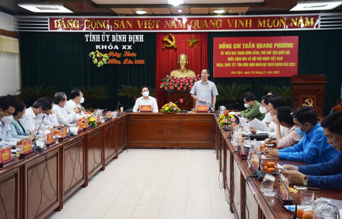 Phó Chủ tịch Quốc hội Trần Quang Phương làm việc với Tỉnh ủy Bình Định