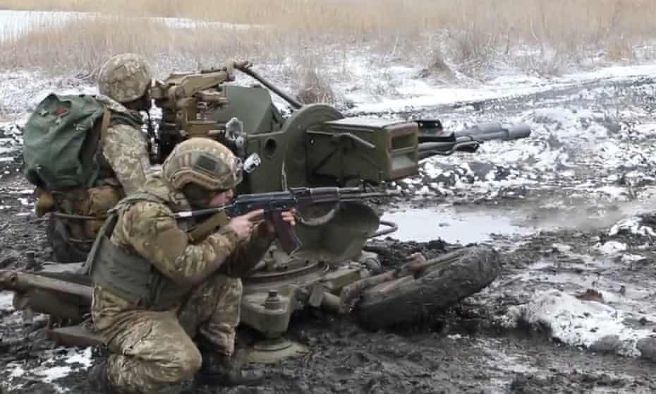 Khủng hoảng Ukraine: Quân chính phủ và phe đối lập tố nhau bắn phá  
