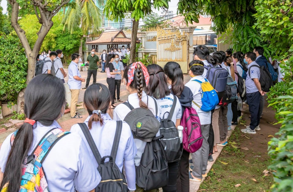 Giáo viên, học sinh mắc Covid-19 ở Campuchia, lớp đó phải tạm nghỉ ít nhất 1 tuần