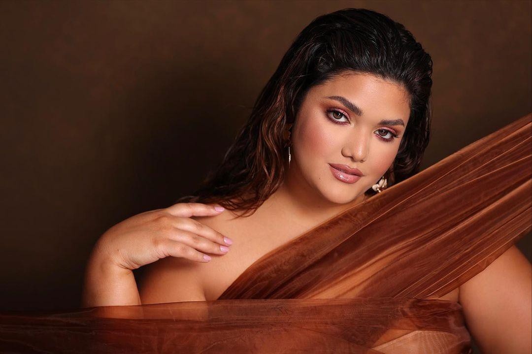 Vẻ đẹp kiều diễm của cô nàng ngoại cỡ lọt top 11 Hoa hậu Trái đất Puerto Rico 2022