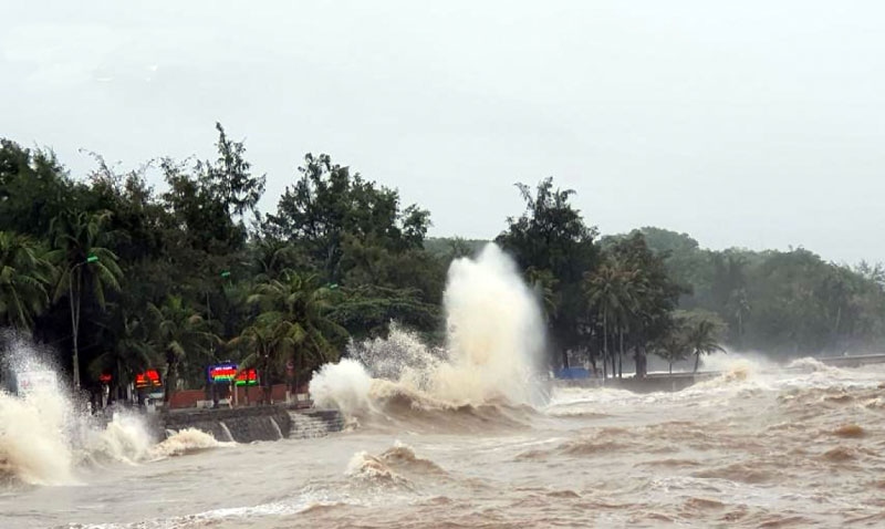 Các tỉnh từ Quảng Ninh đến Bình Thuận ứng phó với gió mạnh trên biển