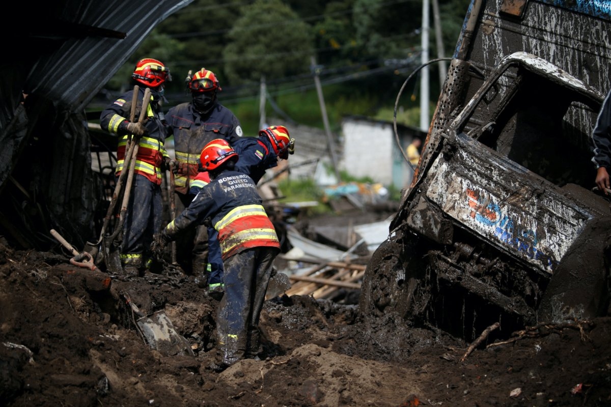 Gần 80 người thương vong do lở đất ở Ecuador