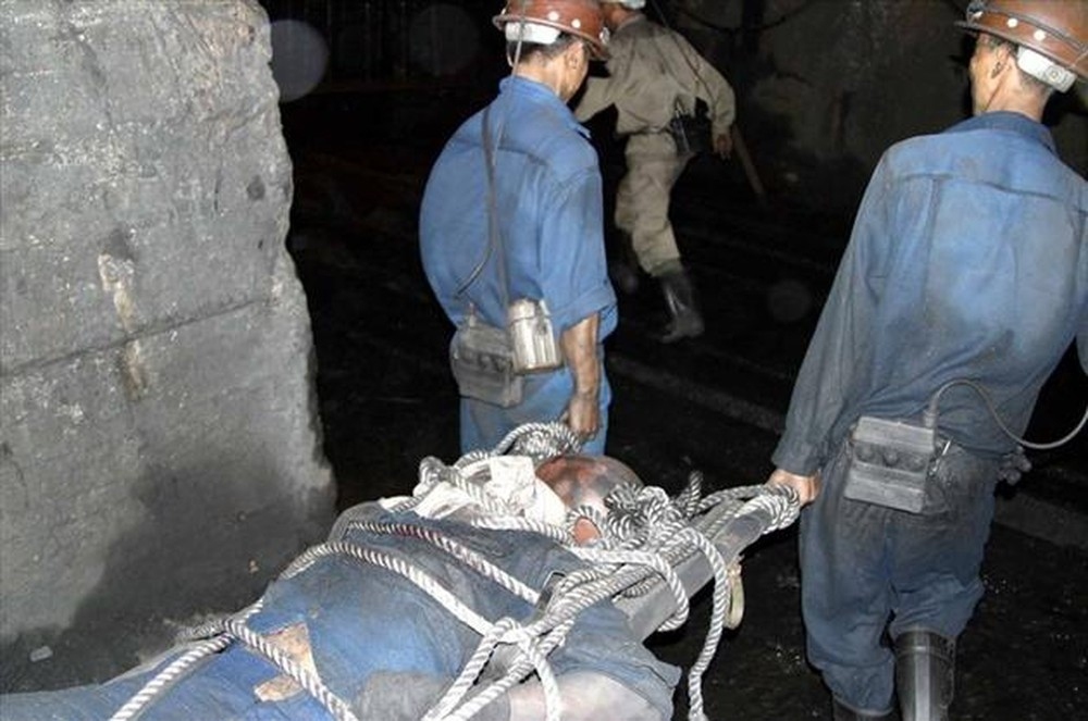 Quảng Ninh: Nổ mìn khai thác than, 1 công nhân tử vong