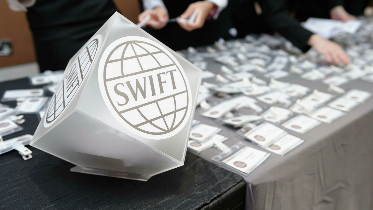 Danh sách 7 ngân hàng của Nga bị EU loại khỏi SWIFT