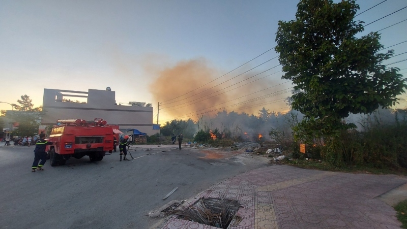 Khống chế thành công 2 đám cháy ở Tiền Giang