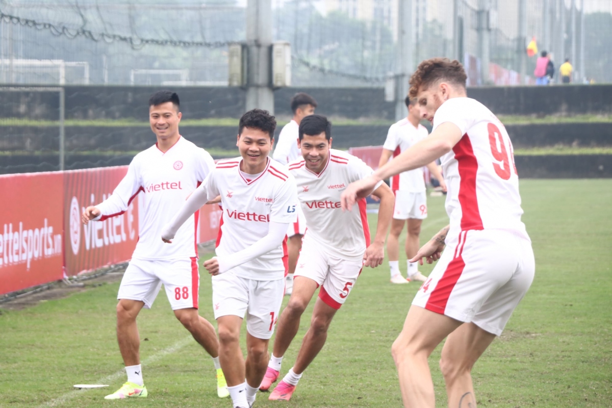 Trận đấu Bình Định - Viettel FC không bị hoãn vì Covid-19