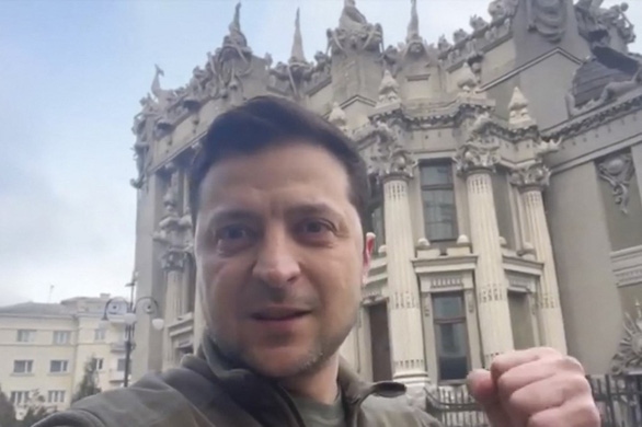 Tổng thống Zelensky kêu gọi người nước ngoài tham gia chiến đấu tại Ukraine