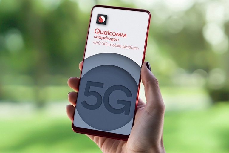 Lần đầu tiên lượng điện thoại 5G bán chạy hơn 4G