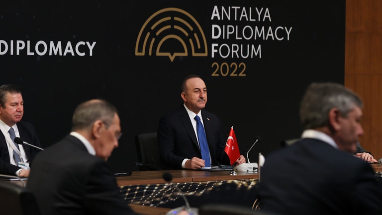 Thổ Nhĩ Kỳ: Nga và Ukraine gần đạt thỏa thuận về những vấn đề “quan trọng”