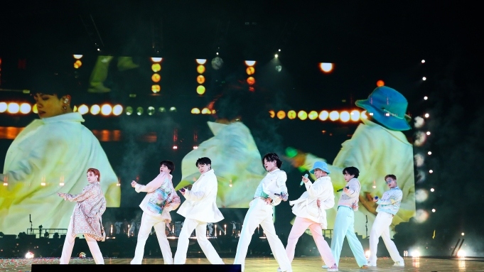 BTS thu về 32 triệu USD doanh thu phòng vé concert "Permission to dance on stage - Seoul"