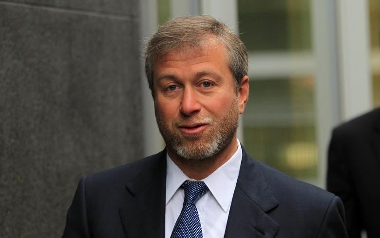 Tỷ phú Roman Abramovich đang bán câu lạc bộ Chelsea với giá ít nhất 4 tỷ USD