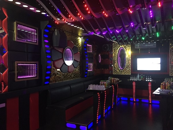 Hải Phòng thử nghiệm mở lại dịch vụ karaoke, vũ trường